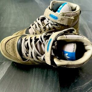 Adidas. Adidas forM. Shoes. Classic